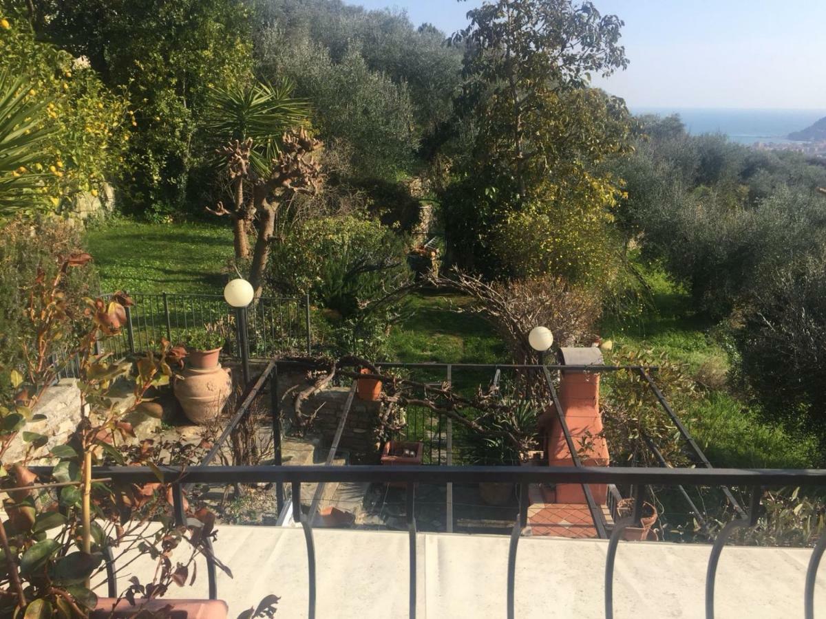 Tavernetta A 10 Minuti Dal Mare Villa Diano San Pietro Exterior photo